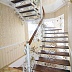 Белая кованая лестница с дубовыми ступенями Код: КЛ-03/86