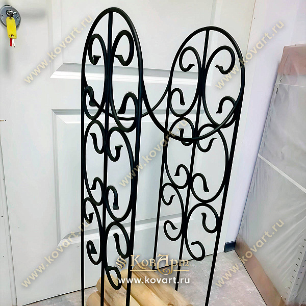 Кованые дровники