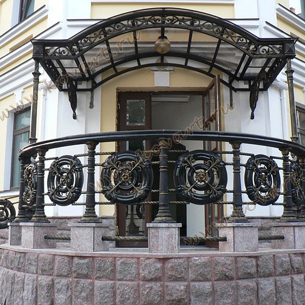Кованые козырьки для крыльца