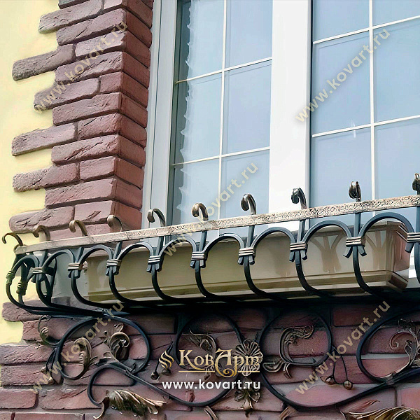 Кованые цветники