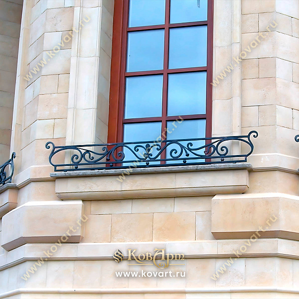 Кованые цветники