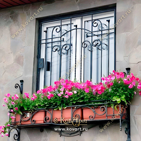 Кованые цветники