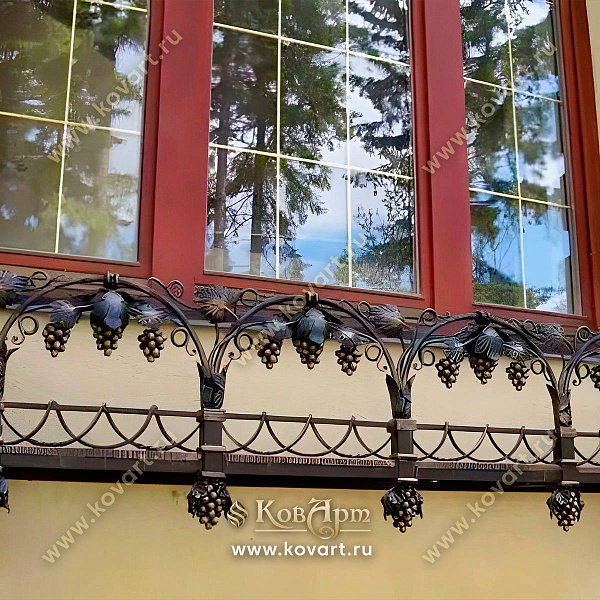 Кованые цветники