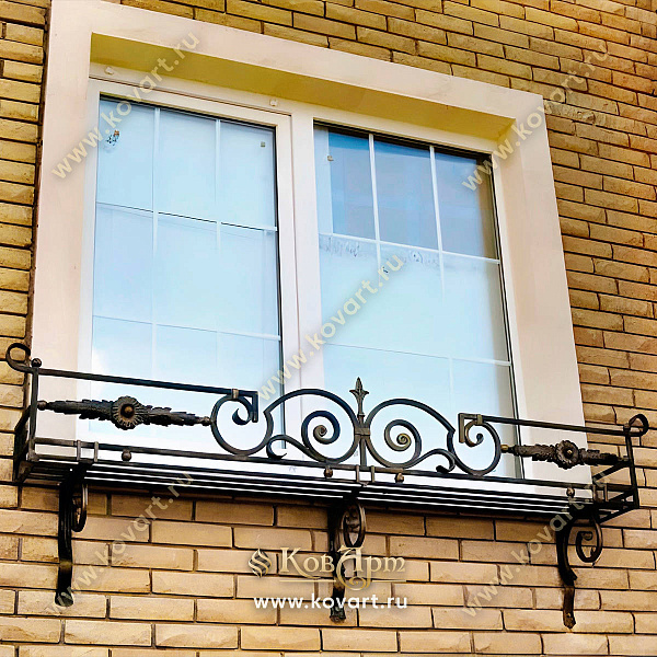 Кованые цветники