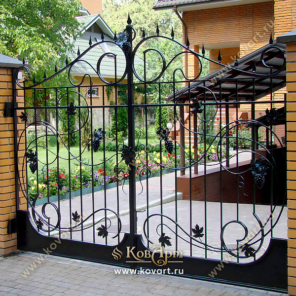 Кованые ворота