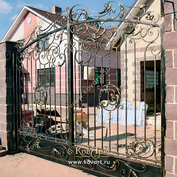 Кованые ворота