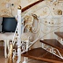 Кованая винтовая лестница белого цвета Код: КВЛ-05/105