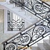Мраморная лестница с узорчатыми коваными перилами Код: КЛ-53/66