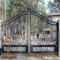 Кованые распашные ворота Код: КРВ-04
