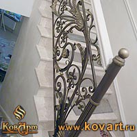 Кованые перила для крыльца коттеджа Код: КРЦ-29/98