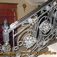 Кованый балкон с серебряной патиной Код: БО-2/100