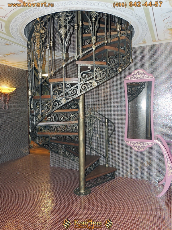 Кованая лестница с деревянными ступенями Код: КЛ-1/66
