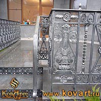 Кованые держатели деревянного поручня Код: ЛП-186/103