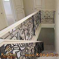 Открытое крыльцо с коваными перилами Код: КРЦ-27/83