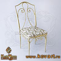 Белый кованый стул