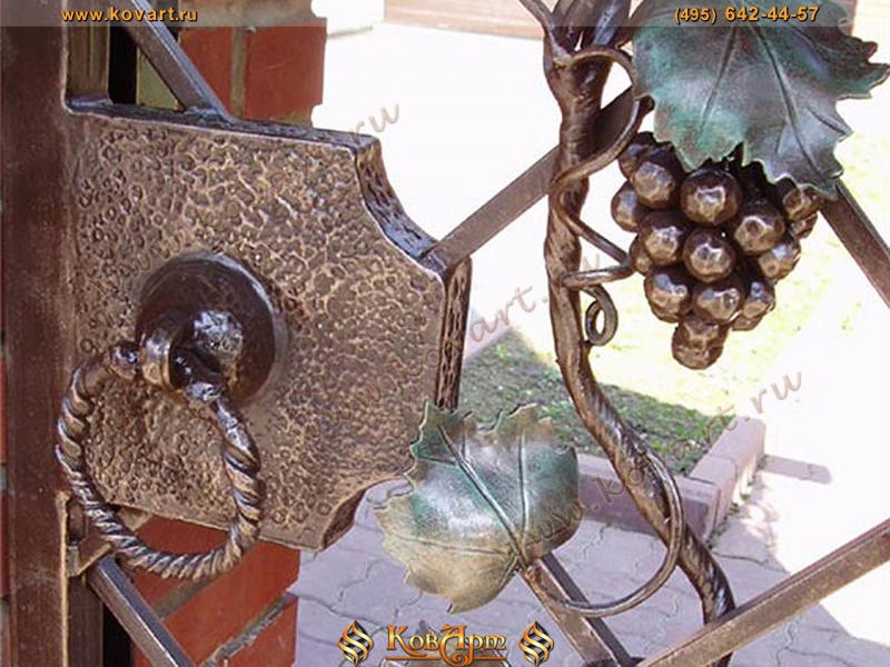 Кованая калитка в виде виноградной лозы Код: КА-39/63