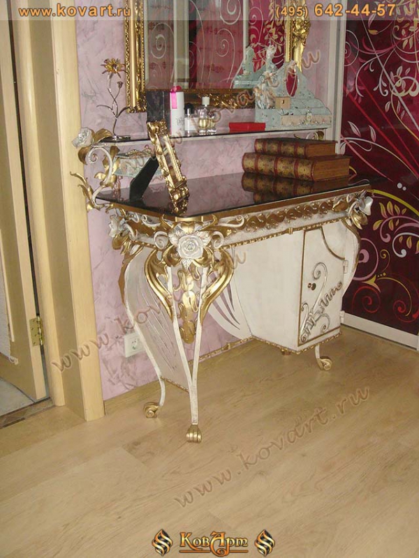 Кованые прикроватные столики и тумбы