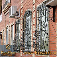 Декоративная кованая цветочница на окно Код: КОЦ-04/71